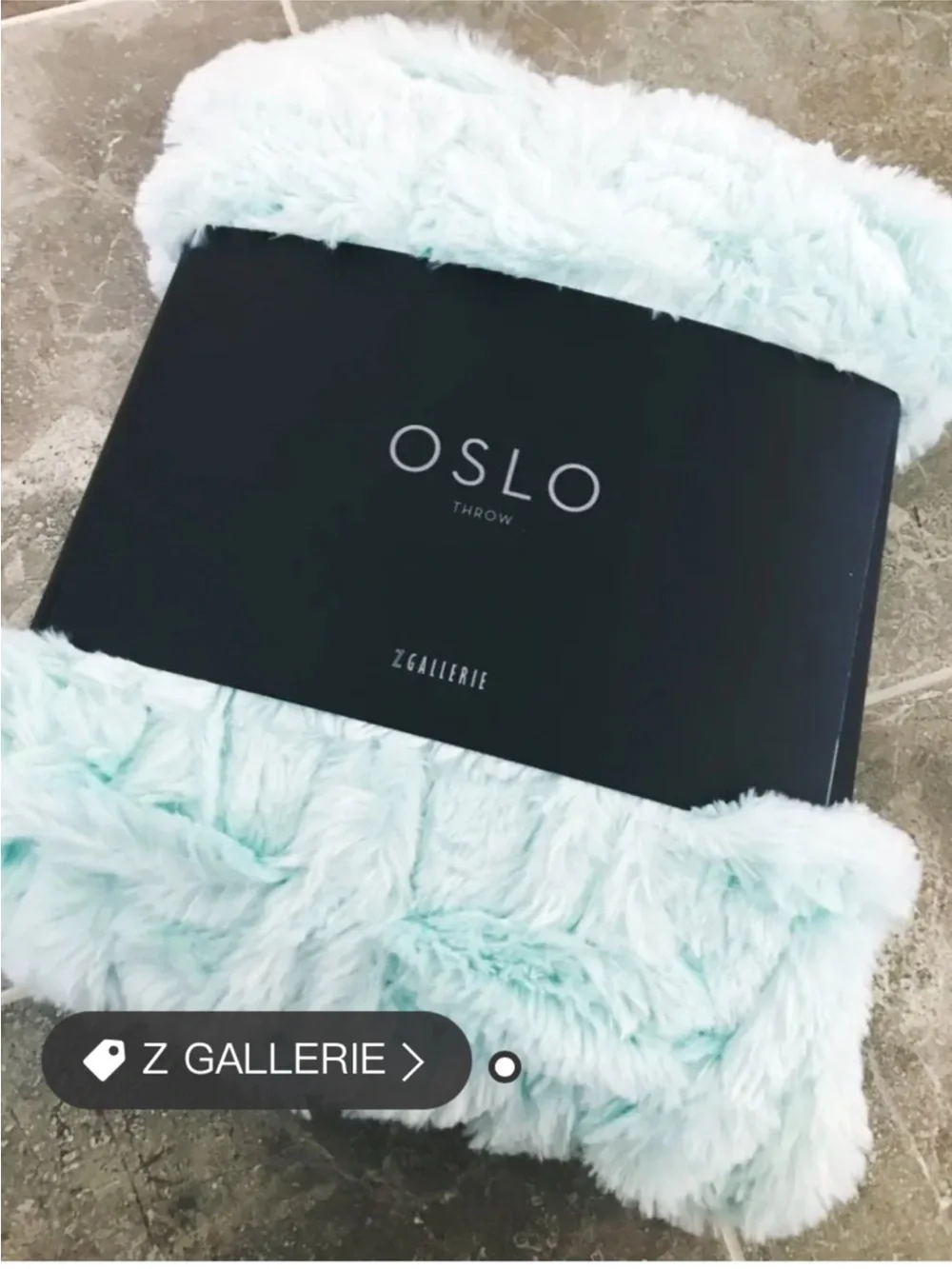 OSLO Z GALLERIE AQUAMARINE THROW